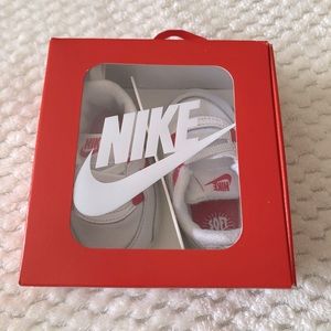 Nike Max 90 Crib Infant shoes size 3C white and red in original box